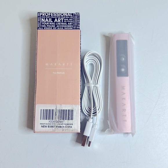 Markatt Pink Mini Hand Held UV Nail Lamp - Picture 5 of 8